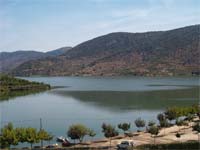 Freixo abastece-se no Douro