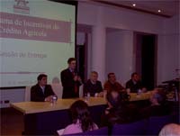 Banco distribui solidariedade