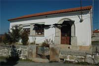 Grijó condena o encerramento da escola