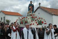 Laranjas arrastam multidão