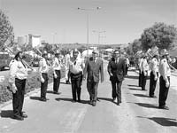 Bombeiros sopram velas