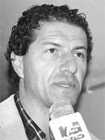 Carlos Correia assume subida de divisão