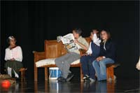 Jovens em palco