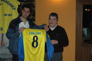 Homenagem a Carlitos
