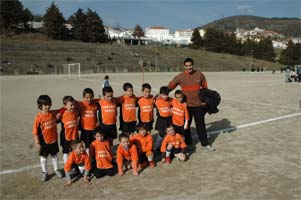 Pernas, postes e nove golos