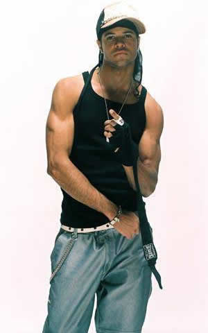 Angélico Vieira finalmente a solo