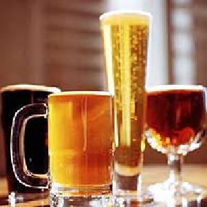 90% dos alunos do Piaget de Macedo consome álcool regularmente