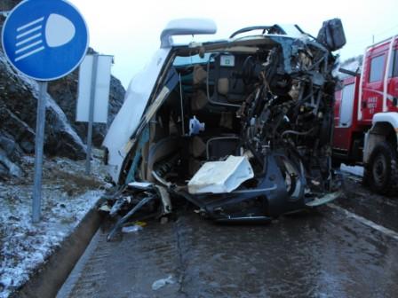 Despiste de autocarro no IP4 causa um morto