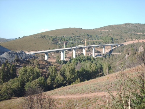 Cimeira Ibérica começa hoje sem inauguração da ponte de Quintanilha