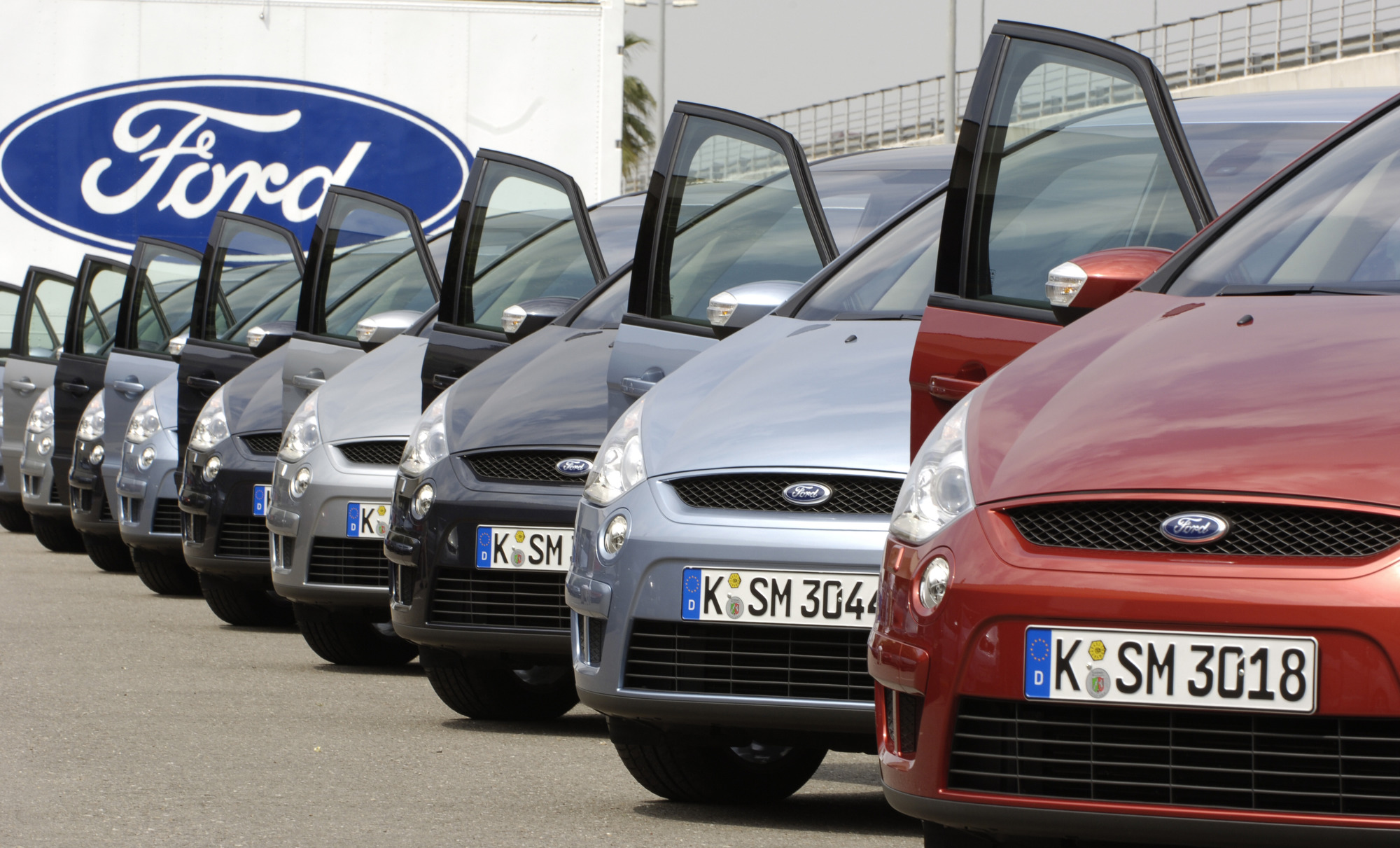 Ford liderou o segmento de monovolumes em 2008