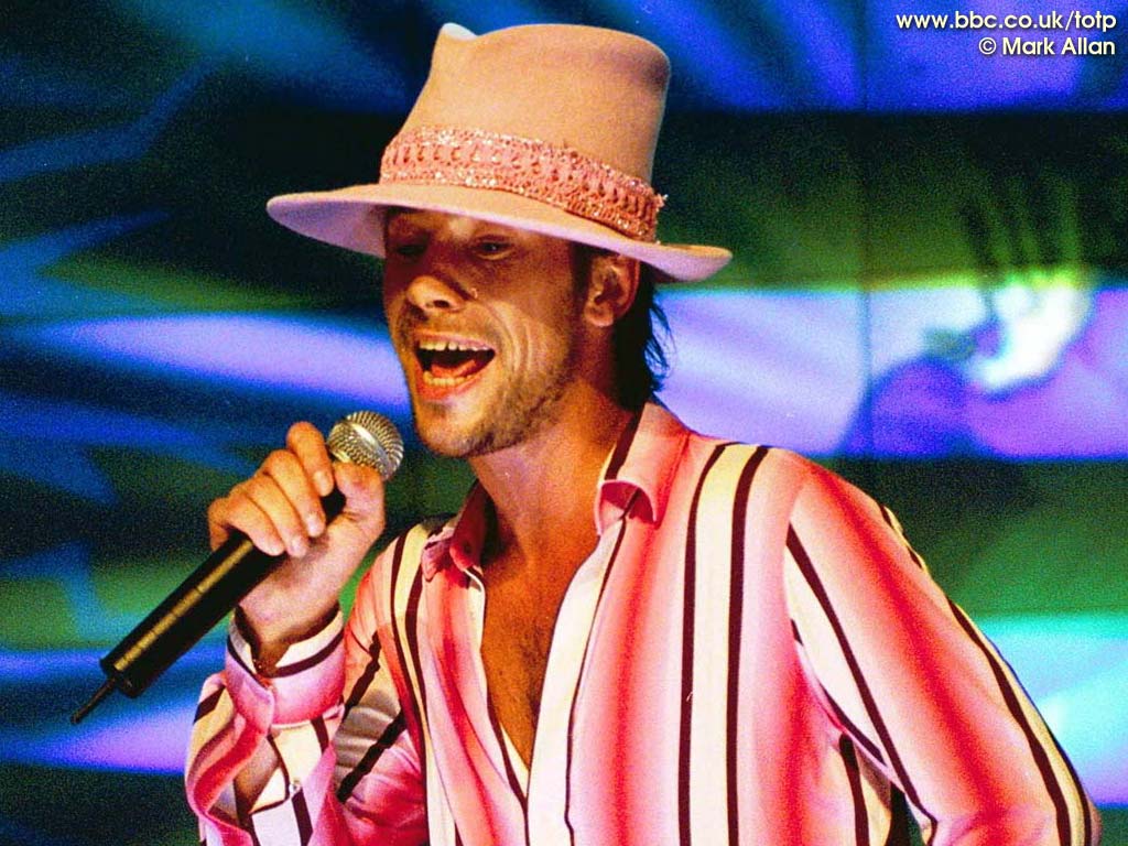 Ferrari do vocalista dos Jamiroquai destruído por cozinheiro