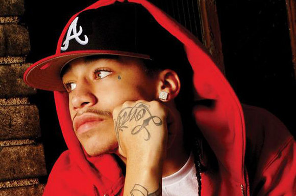 Rapper morto à porta de centro comercial