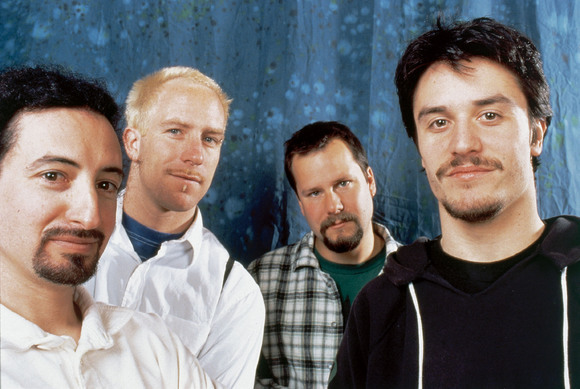 Faith No More de regresso: veja vídeos e alinhamento do primeiro concerto