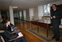 Centros Sociais apostam na comunicação com o idoso