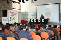 Jovens debatem futuro