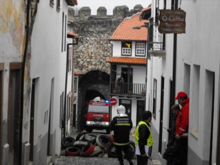 Simulacro no castelo de Bragança testa meios da Protecção Civil