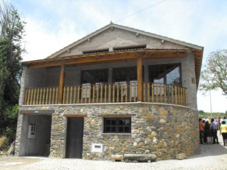 Centro de convívio para revitalizar aldeia