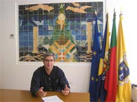 “A localização do centro escolar de Santa Maria é absurda”