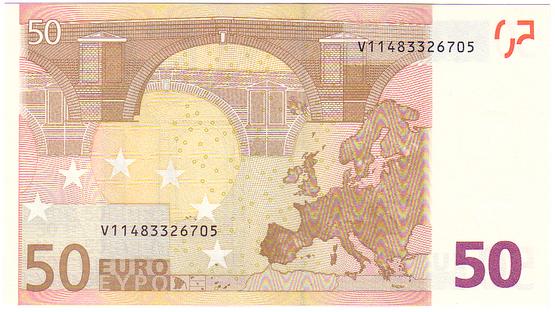 Brasileiro em situação ilegal usa nota falsa para pagar consumo em bar