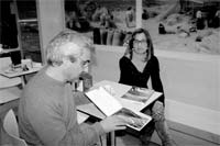 Potrica promove leitura nos cafés