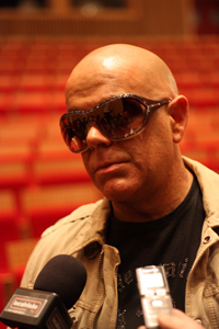 Em lotação esgotada