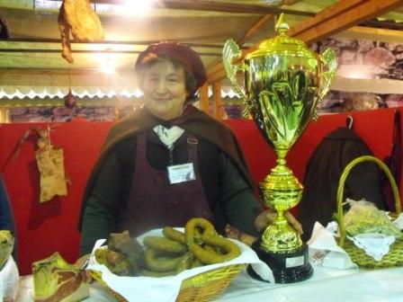 Produtores satisfeitos com negócio na Feira do Fumeiro de Vinhais