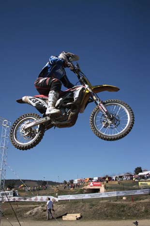 Campeonato Nacional de Motocross arrancou de prego a fundo em Freixo de Espada à Cinta