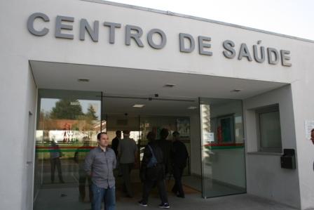 Utentes encontraram as portas dos centros de saúde de Bragança fechadas