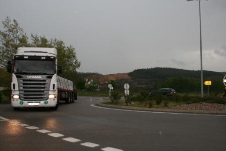 Desvio de trânsito no IP4 causa sobressalto em Rossas