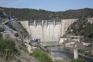 Abastecimento de água reforçado
