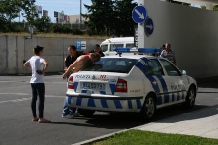 Ciúmes causam rixas entre grupos