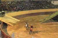 Touros substituídos pelas duas rodas