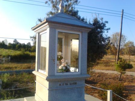 Roubaram imagem de uma santa em Palaçoulo