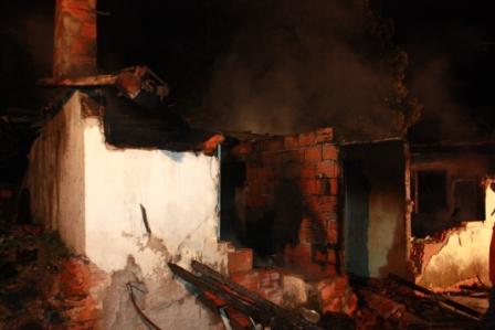 Incêndio fez um ferido na aldeia de França