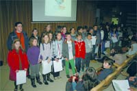 Escola Augusto Moreno premeia alunos