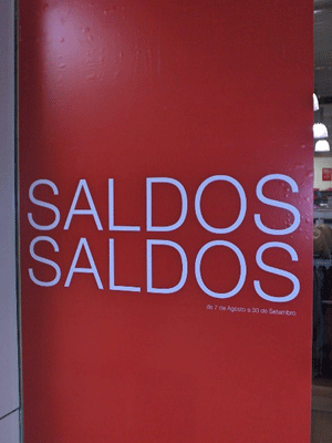 Corrida aos saldos no primeiro dia