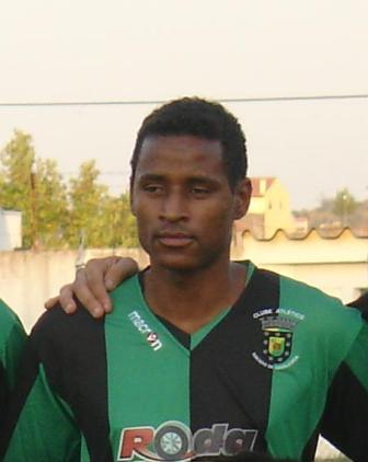 Adriano e Corunha na mira do S.C.Mirandela