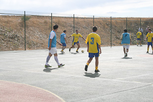 Futsal e jogos tradicionais em Babe