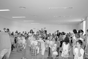 Euforia e agitação marcam o primeiro dia de aulas