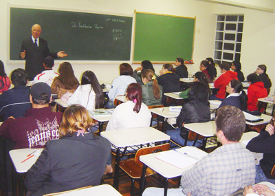 Agitação no primeiro dia de aulas nas escolas de Bragança