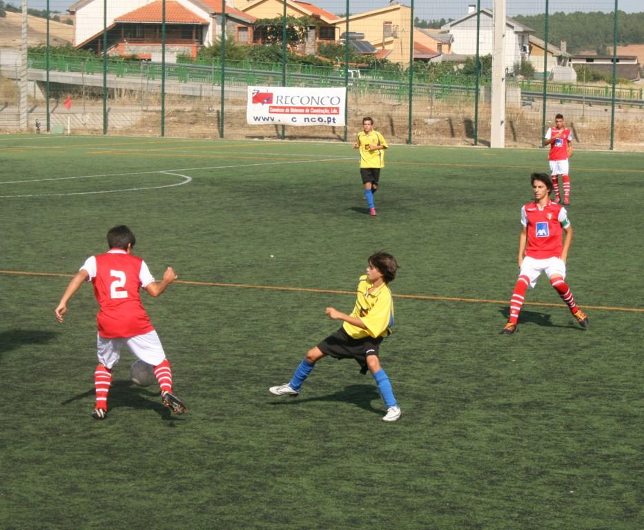 Treinador da equipa de iniciados do Braga critica arbitragem de Fernando Lhano