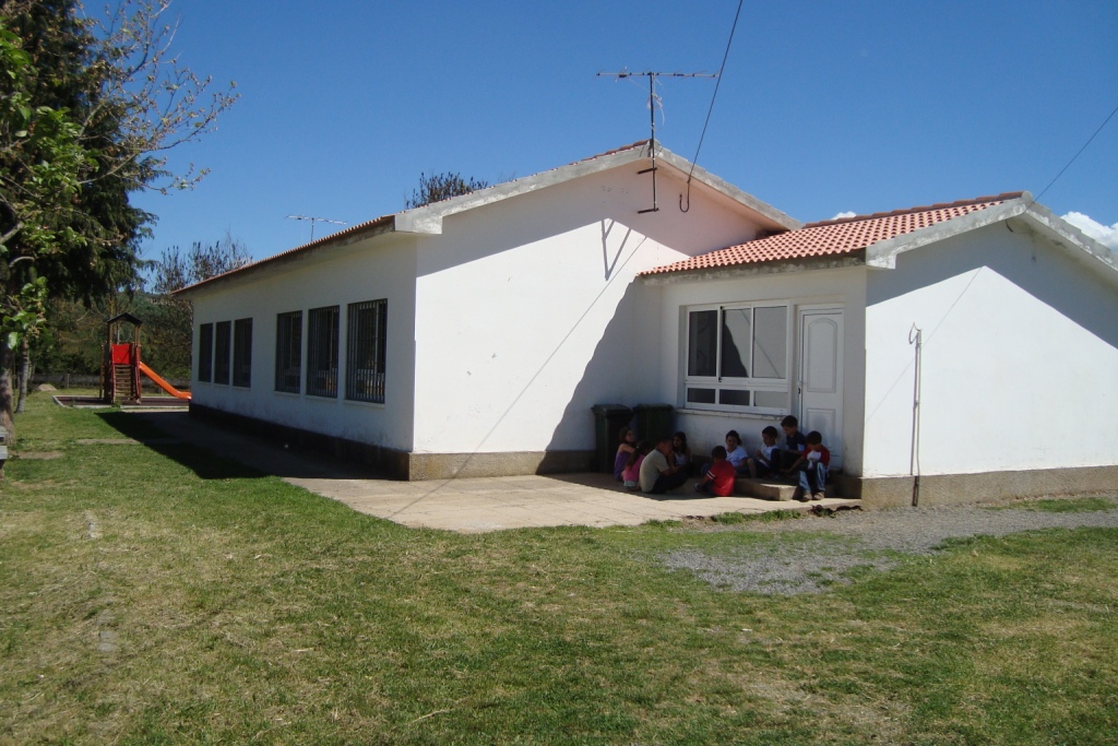 Autarquia quer travar encerramento de escolas primárias