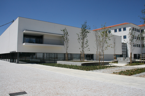 Liceu coloca sete alunos em Medicina