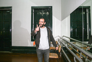 “Gosto muito de tocar em sítios onde não me conhecem”