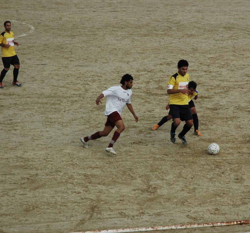 Africanos estreiam-se com uma vitória