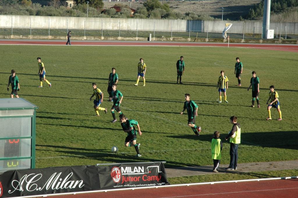 Formação de juvenis do Macedo soma e segue