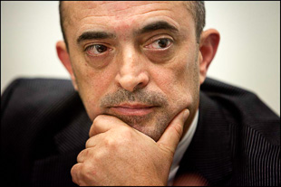 Sobrinho Teixeira está de saída