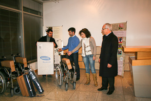 Azimute “transformou” 19 toneladas de tampas em material ortopédico