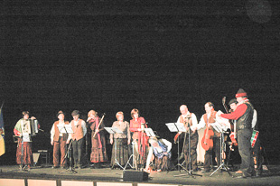 Lions ajuda duas instituições de Bragança