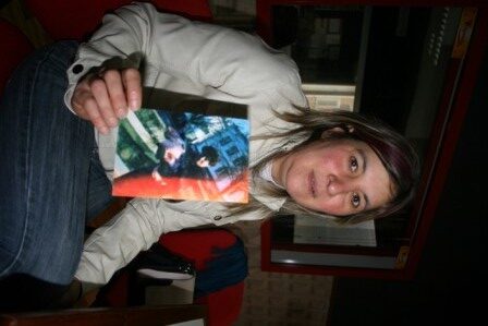 Ex-prostituta procura filha que entregou a casal francês